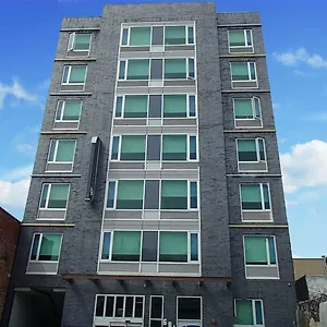 Umbrella Hotel, Ascend Collection Hotel